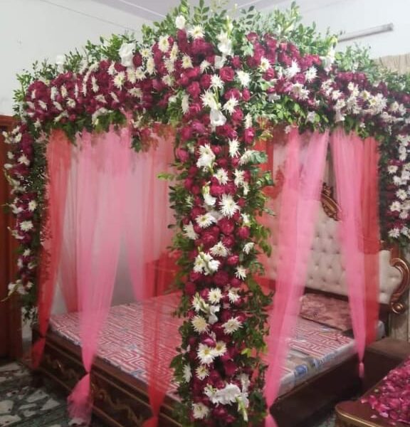 Room decoration with Fresh Flowers in sargodha online delevry free sargodha city flower shop sargodha
