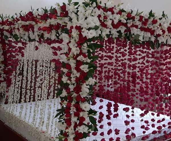 Full room decoration package with flowers and gifts