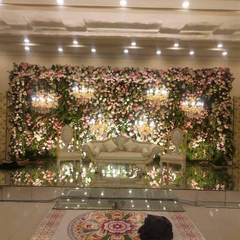 "Colorful mixed flower bouquet – Iqbal Flower Shop Sargodha