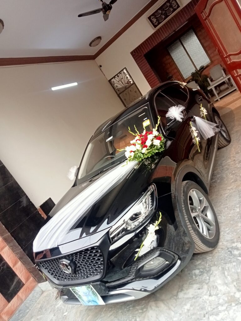 Custom bridal car setup with fresh flowers – Sargodha