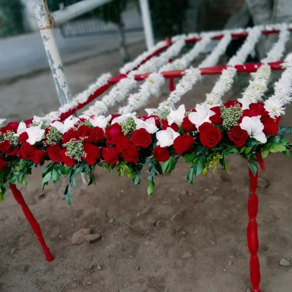Bridal Chadar fresh flowers sargodha free delevery sargodha iqbal flower shop sargodha