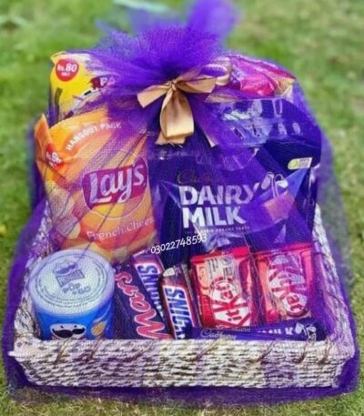 Vibrant gift baskit online delivery in Sargodha free delevery sargodha