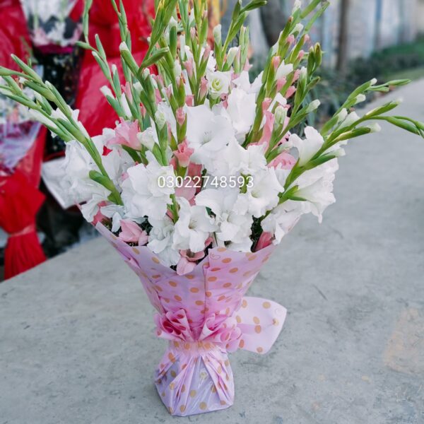 Special glide bouquet delevery sargodha city