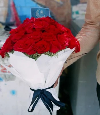 Romantic red roses for anniversary – Sargodha