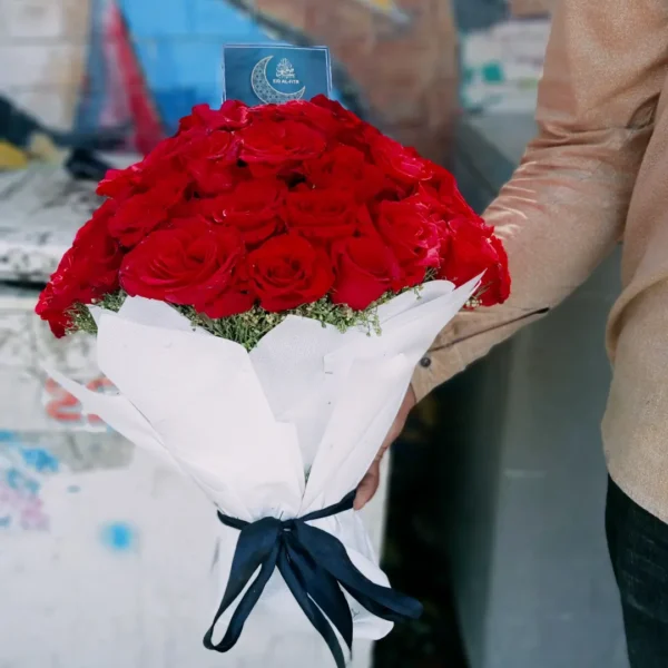 Romantic red roses for anniversary – Sargodha
