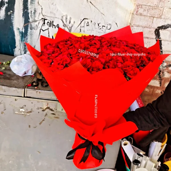 red roses bouquet fresh flower in sargodha free delivery sargodha city iqbal flower shop sargodha