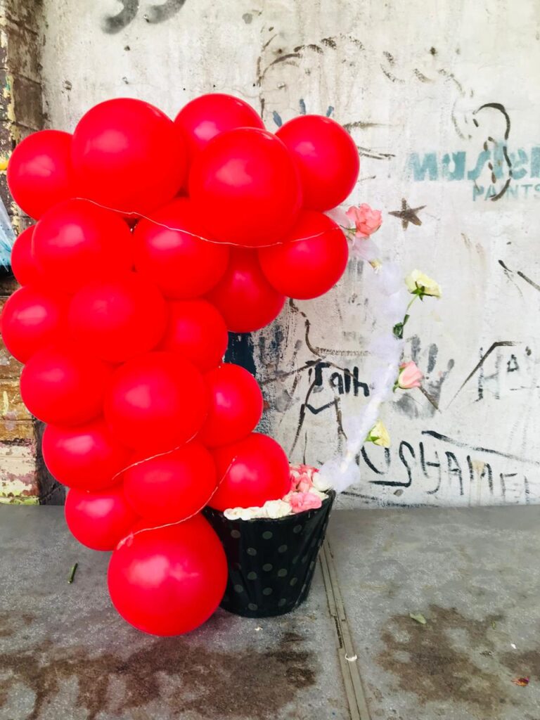 "Anniversary balloon and flower box – Same day delivery in Sargodh