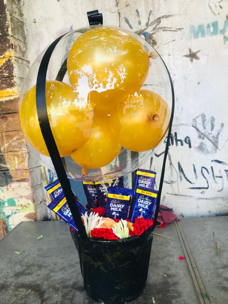 chocolete baloon box sargodha iq bal flower shop sargodha shop sargodha