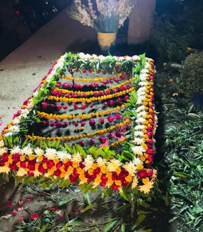 bridal Chadar in sargodha in free delevery iqbal flower shop sargodha online flower sargodha