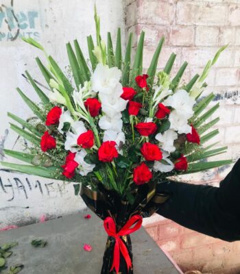 Premium red rose hand-tied bouquet Sargodha