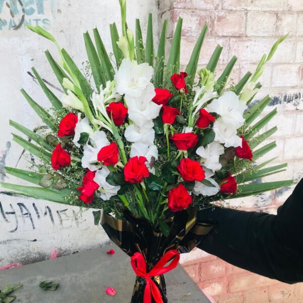 Premium red rose hand-tied bouquet Sargodha