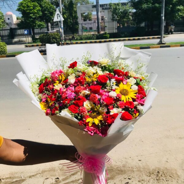 Handcrafted Custom Bouquet with Your Message – Iqbal Flower Shop