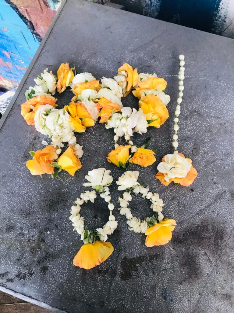 Designed by expert florists for a cohesive, elegant look