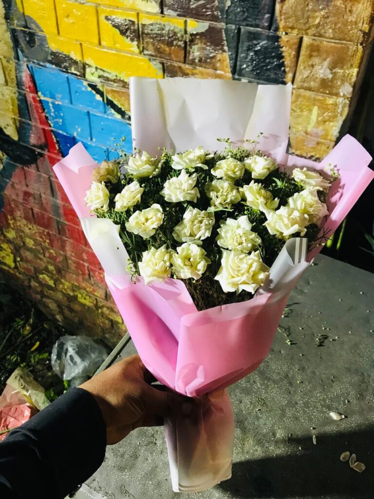 Fresh White Roses Bouquet for Weddings – Same Day Delivery Sargodha