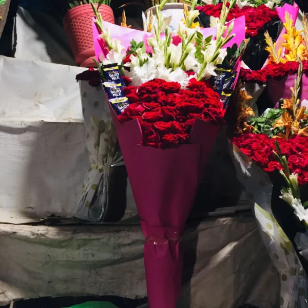 fresh f,lower bouquet saegodha in free delivery sargodha in sargodha